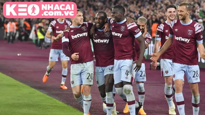 Chiến đấu tại sân nhà - Lợi thế cuối cùng của Leeds